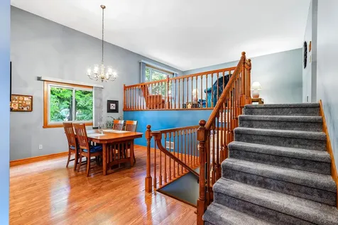 4261 Dunrovin Lane Eagan MN 55123