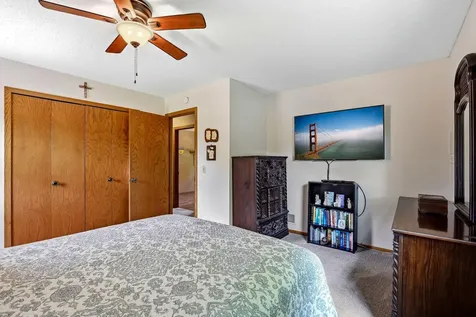 4261 Dunrovin Lane Eagan MN 55123