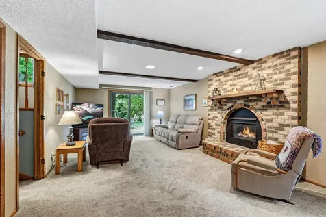 4261 Dunrovin Lane Eagan MN 55123