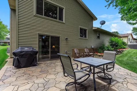 4261 Dunrovin Lane Eagan MN 55123