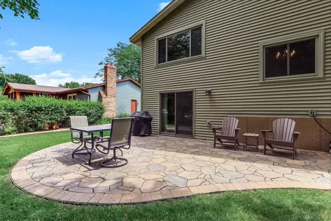 4261 Dunrovin Lane Eagan MN 55123