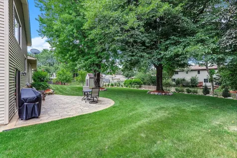 4261 Dunrovin Lane Eagan MN 55123