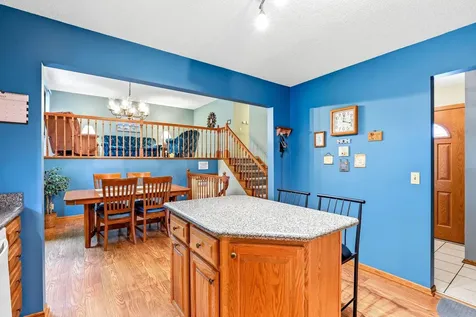 4261 Dunrovin Lane Eagan MN 55123