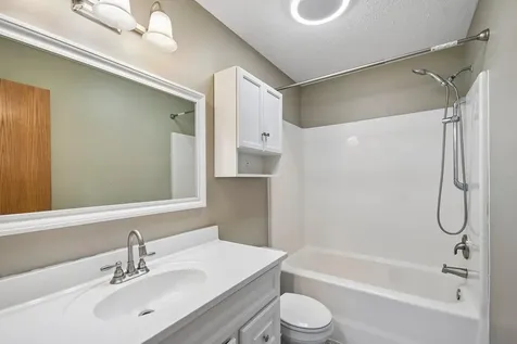 905 Walnut Street Farmington MN 55024