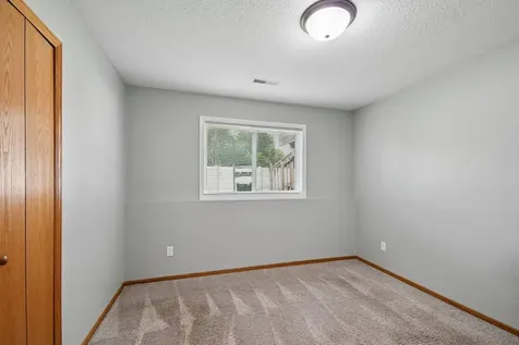 905 Walnut Street Farmington MN 55024