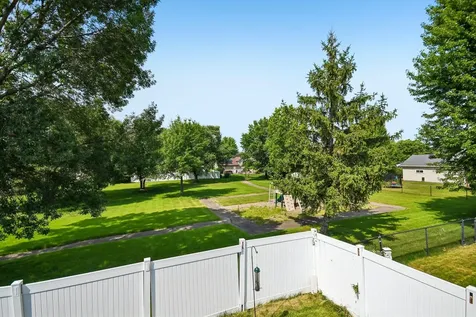 905 Walnut Street Farmington MN 55024