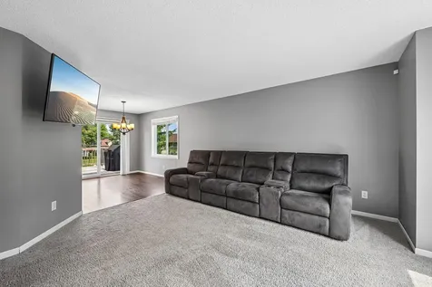 905 Walnut Street Farmington MN 55024