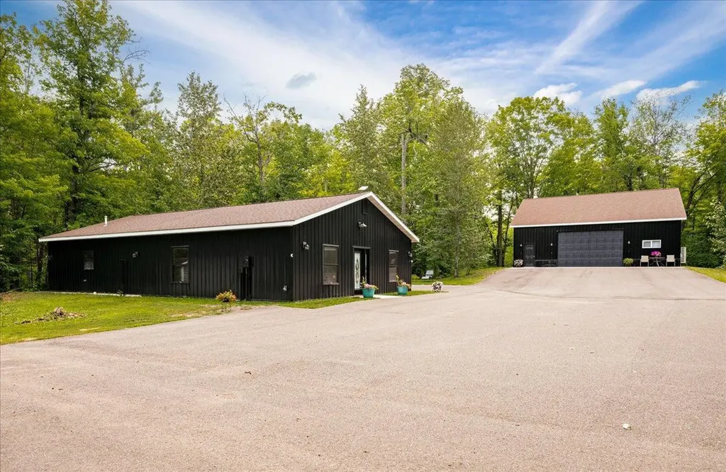 5841 Spruce Lane Duluth MN 55811