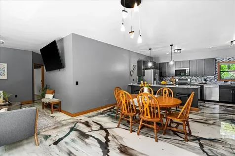 5841 Spruce Lane Duluth MN 55811
