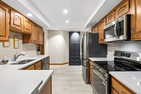 5501 Dewey Hill Road Edina MN 55439