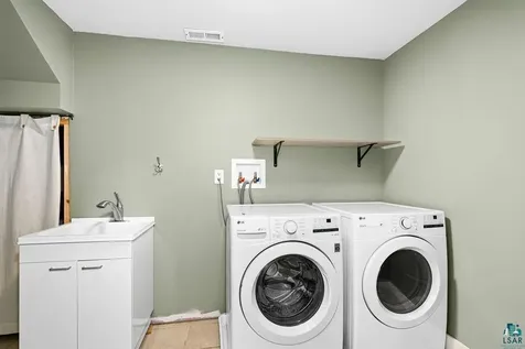 5025 Reid Road Duluth MN 55803