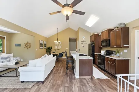 1834 Petes Point Lane SW Alexandria MN 56308
