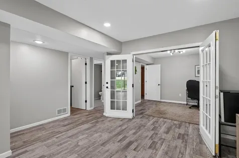 14332 Glenda Drive Apple Valley MN 55124