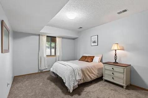 14332 Glenda Drive Apple Valley MN 55124