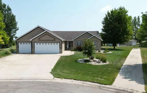 1949 51st Avenue N Moorhead MN 56560