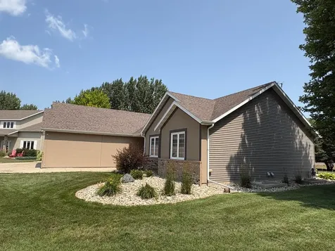 1949 51st Avenue N Moorhead MN 56560