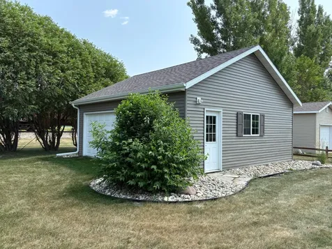 1949 51st Avenue N Moorhead MN 56560