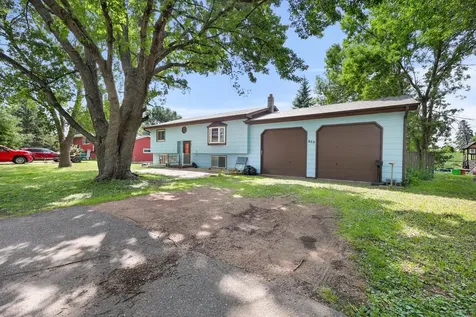 620 Nelson Boulevard Montrose MN 55363