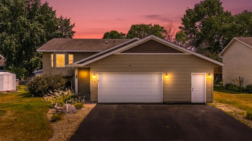 3665 James Court Hastings MN 55033