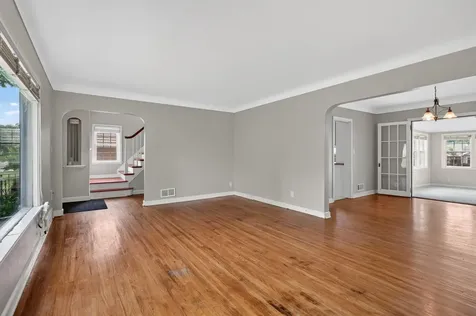 760 Nebraska Avenue E Saint Paul MN 55106