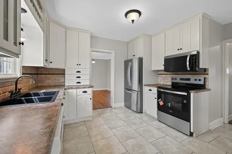 760 Nebraska Avenue E Saint Paul MN 55106