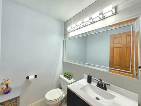 4625 Edinbrook Terrace Brooklyn Park MN 55443