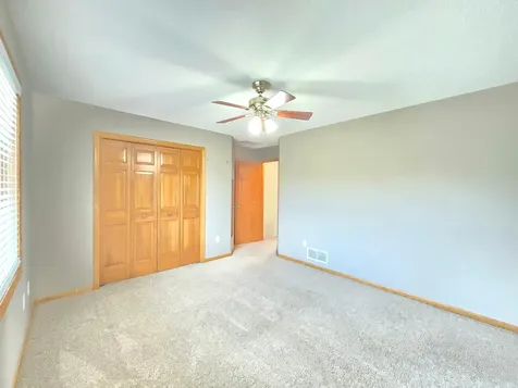 4625 Edinbrook Terrace Brooklyn Park MN 55443