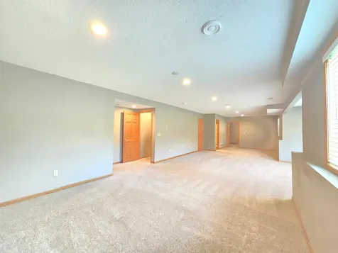 4625 Edinbrook Terrace Brooklyn Park MN 55443