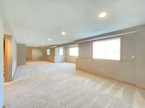 4625 Edinbrook Terrace Brooklyn Park MN 55443