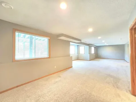 4625 Edinbrook Terrace Brooklyn Park MN 55443
