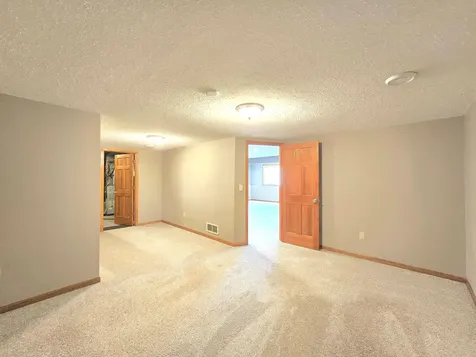 4625 Edinbrook Terrace Brooklyn Park MN 55443