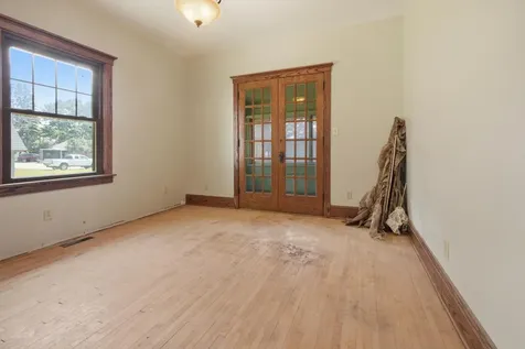 202 E Main Street Crosby MN 56441