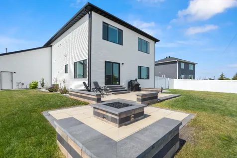 6012 31st Street S Fargo ND 58104