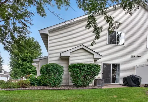 2507 Yellowstone Drive Hastings MN 55033