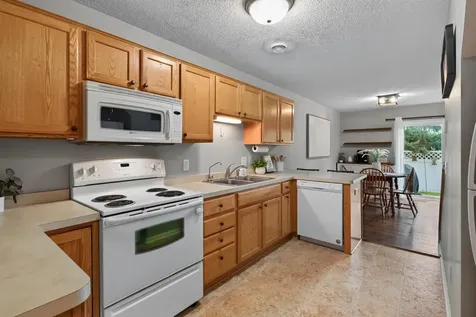 2507 Yellowstone Drive Hastings MN 55033