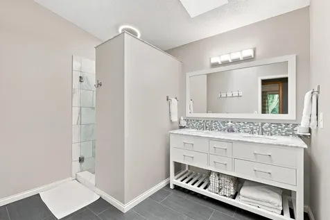 8081 Hidden Circle Chanhassen MN 55317