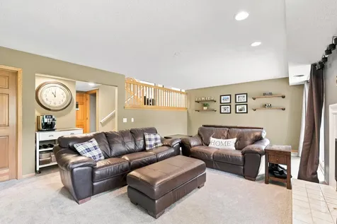 8081 Hidden Circle Chanhassen MN 55317