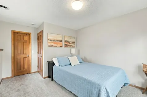 8081 Hidden Circle Chanhassen MN 55317