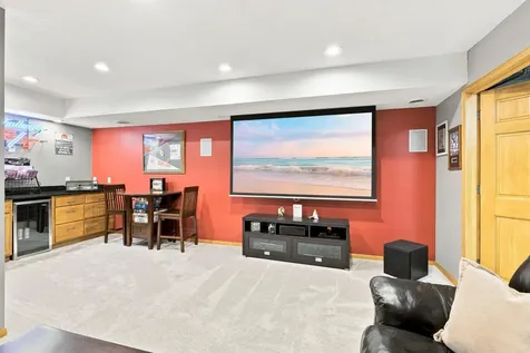 8081 Hidden Circle Chanhassen MN 55317