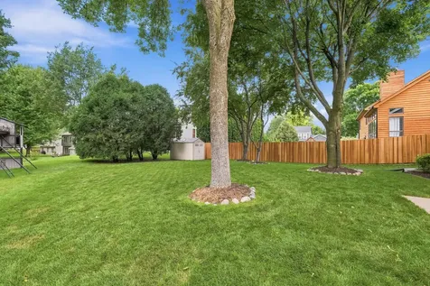 8081 Hidden Circle Chanhassen MN 55317