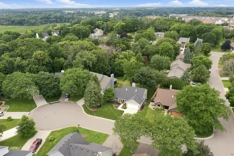8081 Hidden Circle Chanhassen MN 55317