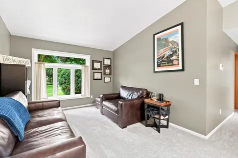 8081 Hidden Circle Chanhassen MN 55317