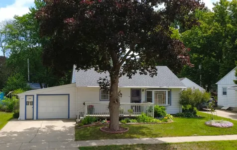 1601 Margaretha Avenue Albert Lea MN 56007