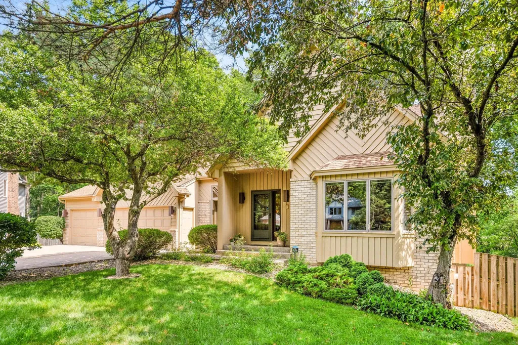 7328 W 114th Street Circle Bloomington MN 55438