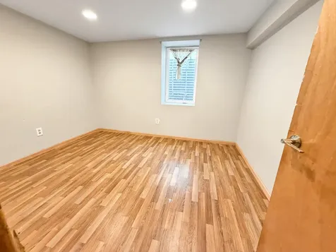 1644 Woodbridge Street Saint Paul MN 55117