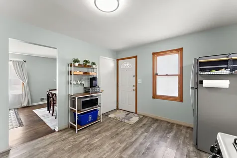 63 Ferndale Street N Maplewood MN 55119