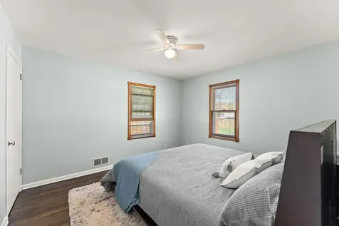 63 Ferndale Street N Maplewood MN 55119