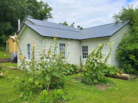 18395 Game Road Preston MN 55965