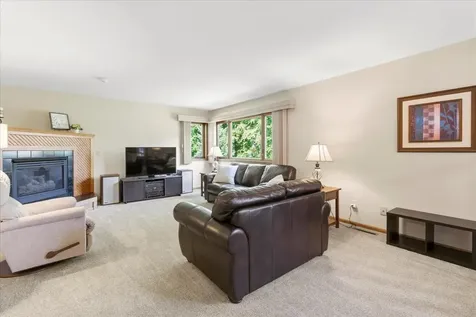 11273 N Eagle Lake Boulevard Maple Grove MN 55369