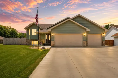 895 Lee Street NE Owatonna MN 55060